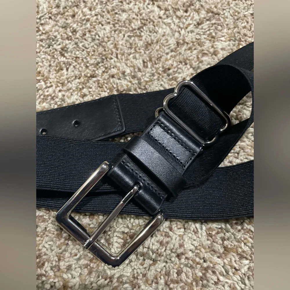 Black Under Armour Kids Adjustable Baseball Belt